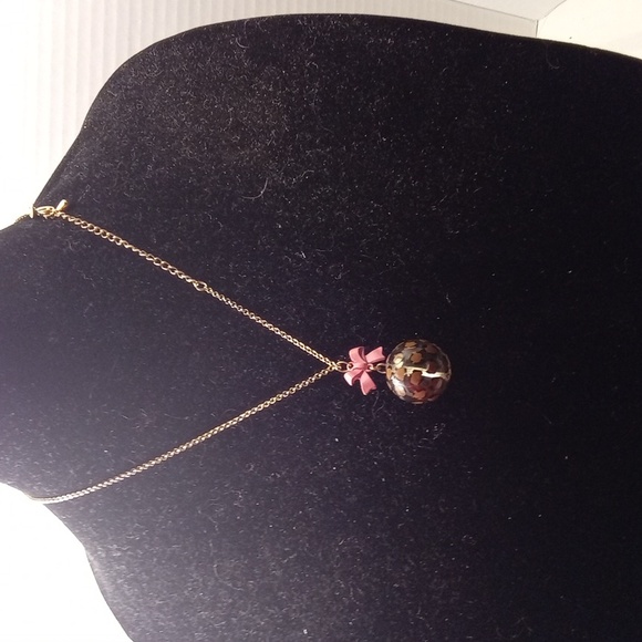 Leppard Necklace - Picture 1 of 2